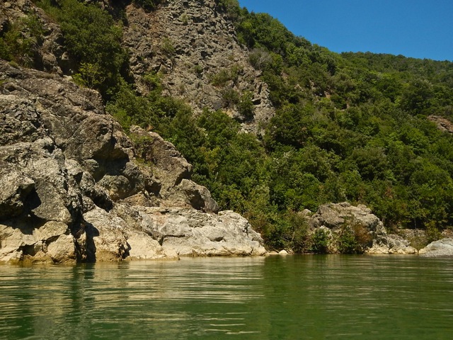 Le piscine naturali del fiume Cecina, al Masso delle Fanciulle